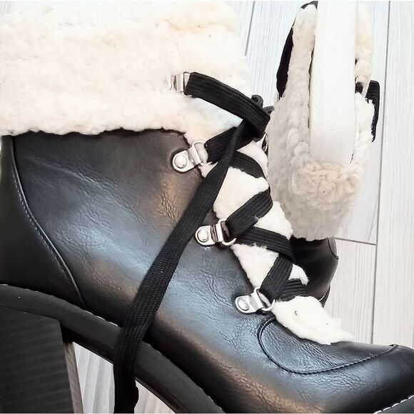 (S-4482) BCBGenerationWomen's Palli Hiker Booties Sz 6.5 - Picture 7 of 11